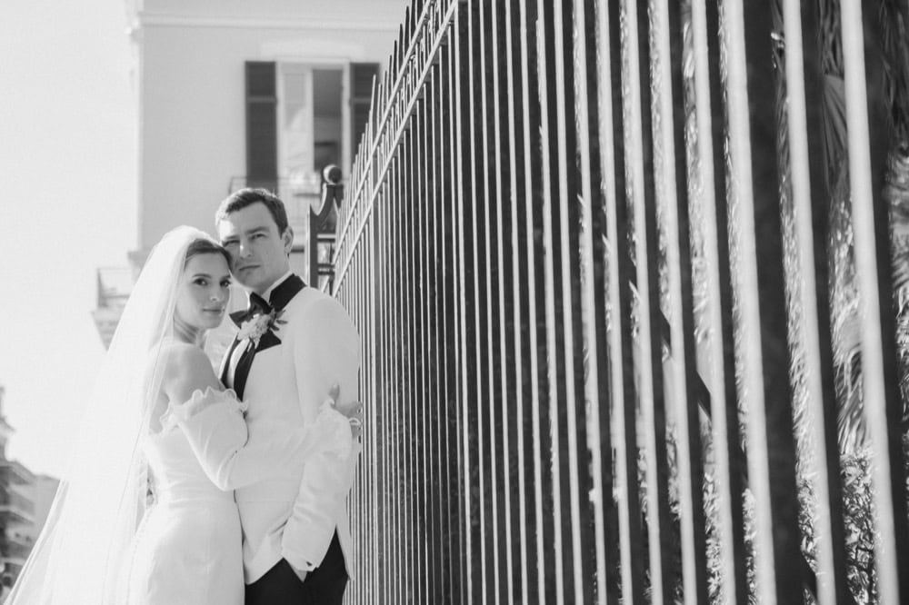 Elegant bride and groom portrait in New Orleans by Matthew Foster.